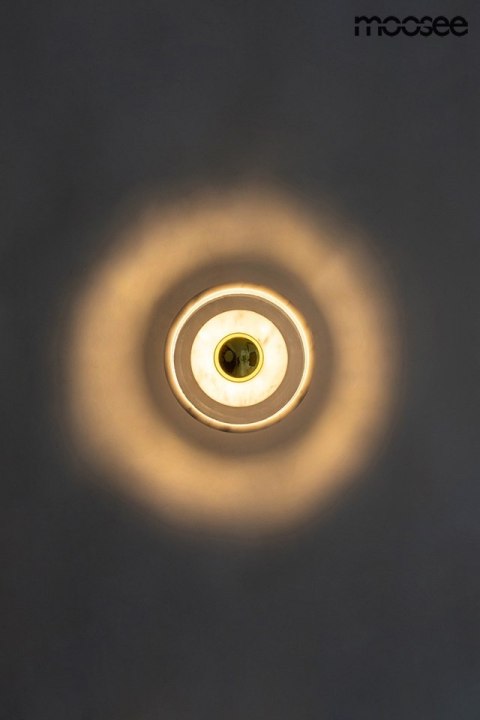 MOOSEE lampa ścienna ARCO biała