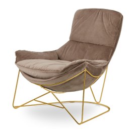 Fotel Berco XZ designerski velvet Kawa z mlekiem na złotej podstawie, komfortowy fotel do wnętrz premium